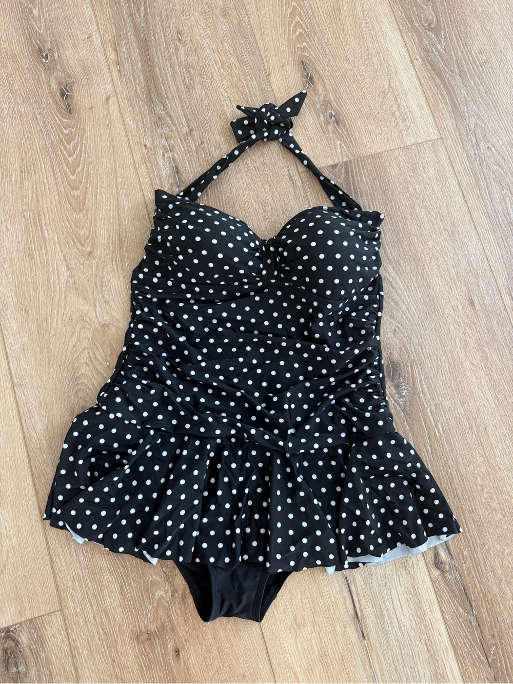 Women’s Polka Dot Halter Skirted One-Piece Swimsuit/XL